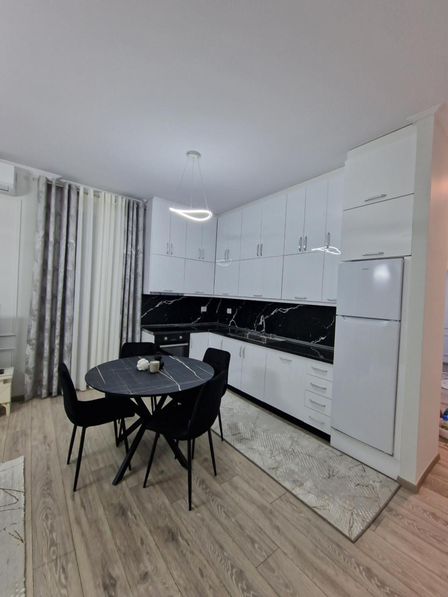 Harmony Apartment Blloku Tirana Exteriör bild