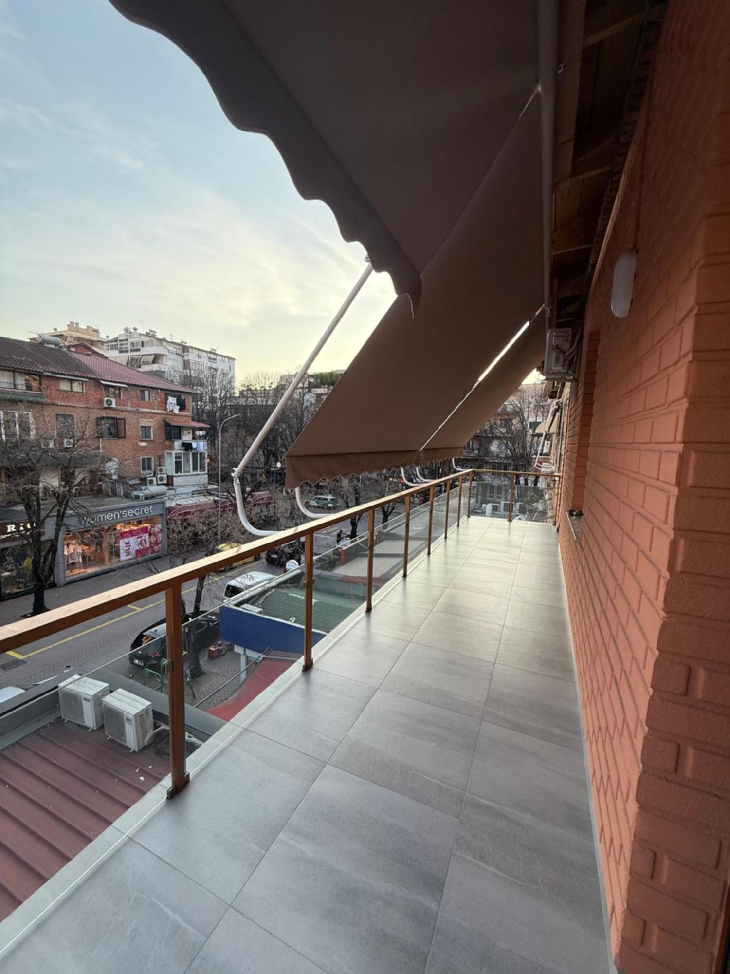 Harmony Apartment Blloku Tirana Exteriör bild
